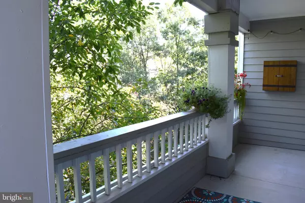 Fairfax, VA 22033,4413 FAIR STONE DR #306