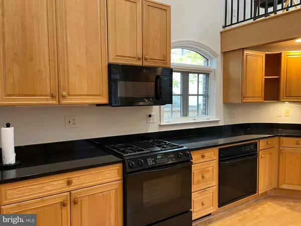 Bethesda, MD 20817,8904 GRANT ST