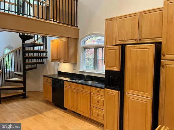 Bethesda, MD 20817,8904 GRANT ST