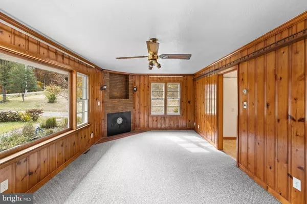 Front Royal, VA 22630,203 JENNY WREN DR