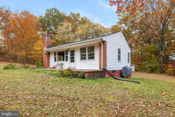 Front Royal, VA 22630,203 JENNY WREN DR