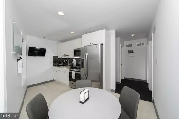 Collingdale, PA 19023,800 WOODLAWN AVE