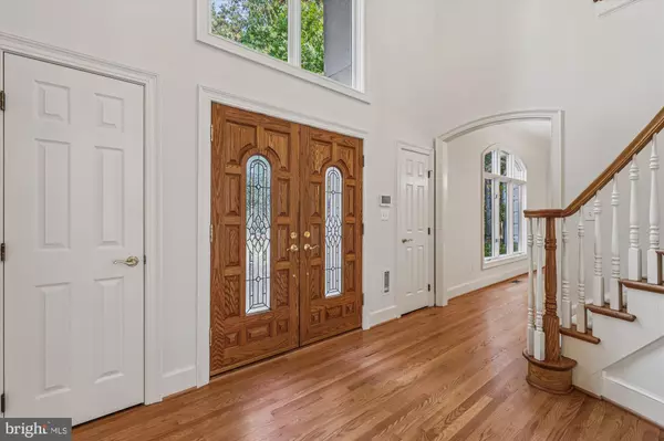 Oakton, VA 22124,3010 WESTHURST CT