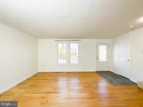 Bowie, MD 20716,15511 NORWEGIAN CT