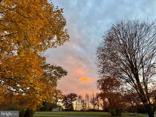 Great Cacapon, WV 25422,852 STELLAR WAY