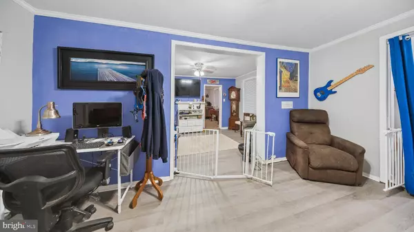 Crisfield, MD 21817,328 PINE ST