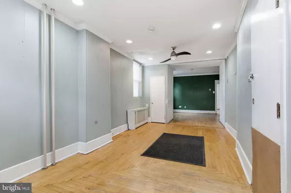 Philadelphia, PA 19148,1337 E SNYDER AVE