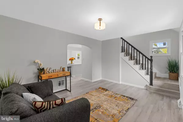 Lawnside, NJ 08045,22 E CENTER OAK AVE