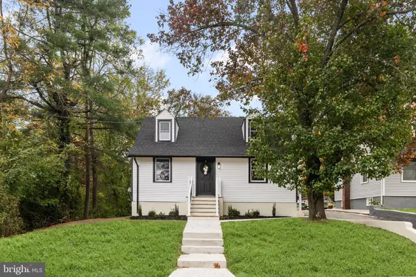 22 E CENTER OAK AVE, Lawnside, NJ 08045