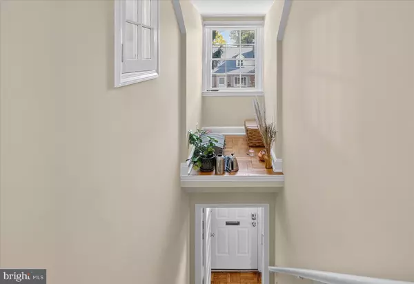 Alexandria, VA 22301,1700 DEWITT AVE