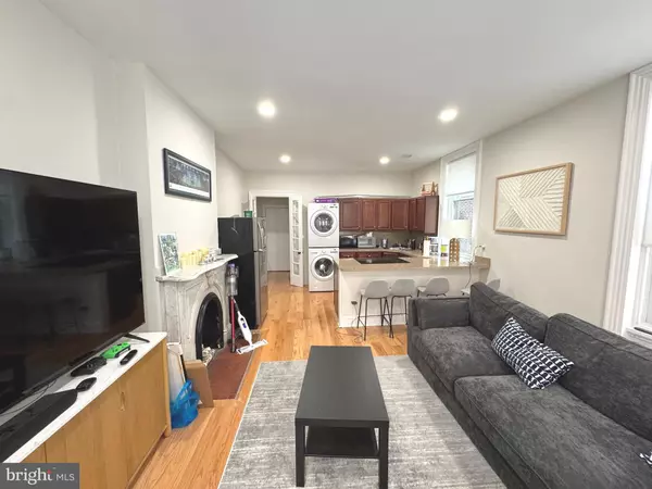 Philadelphia, PA 19103,119 S 22ND ST #2FL