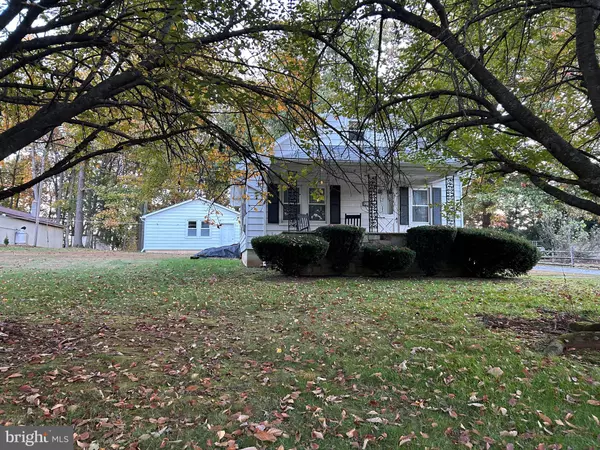 5566 BLUE HILL RD, Glenville, PA 17329