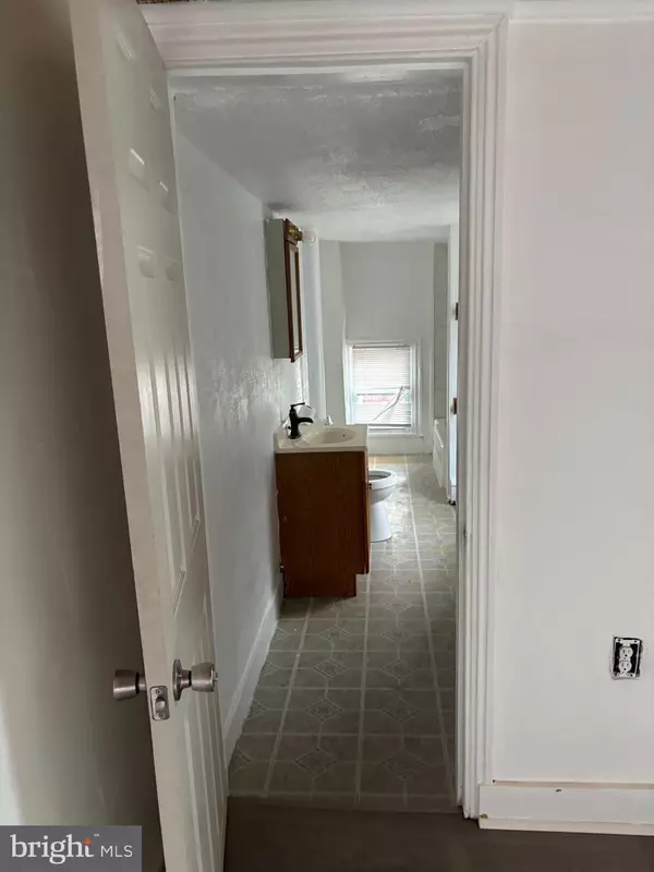 Reading, PA 19602,630 S 10TH ST