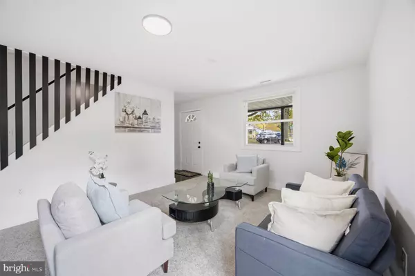 Glen Burnie, MD 21061,1731 SAUNDERS WAY