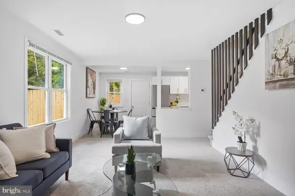 Glen Burnie, MD 21061,1731 SAUNDERS WAY