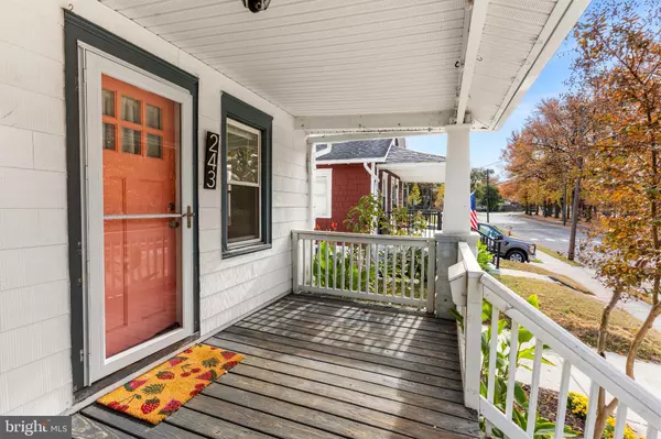 Audubon, NJ 08106,243 HAMPSHIRE AVE