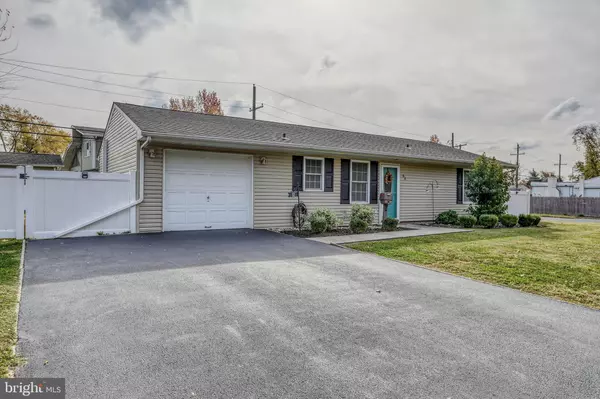 Levittown, PA 19057,62 INDIAN CREEK DRIVE