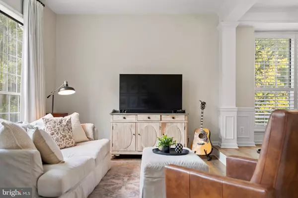 Sterling, VA 20165,47593 SANDBANK SQ