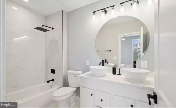 Washington, DC 20011,706 LONGFELLOW ST NW