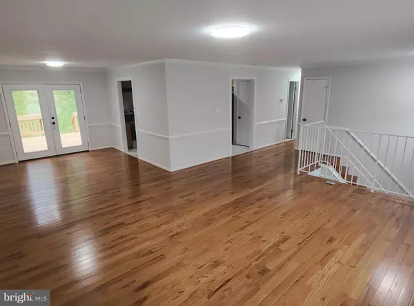 Dumfries, VA 22025,15712 BRANDYWINE RD