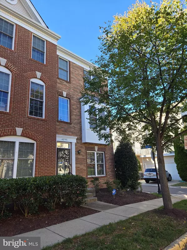 42791 FLANNIGAN TER, Chantilly, VA 20152