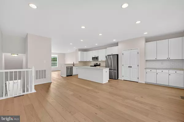 Lake Frederick, VA 22630,182 TROUT LILY DR