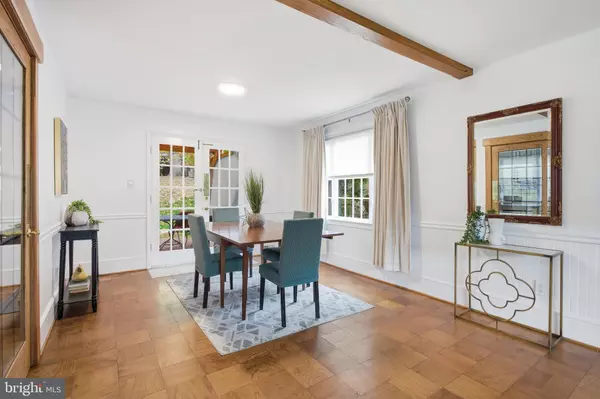 Springfield, VA 22150,7503 MENDOTA PL