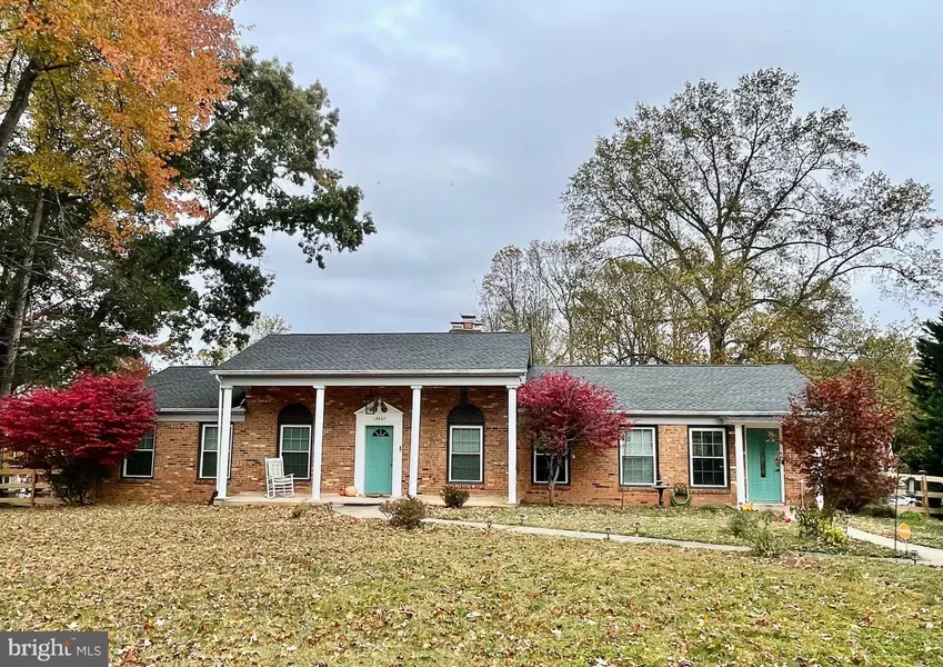 13827 SPRIGGS RD, Woodbridge, VA 22193