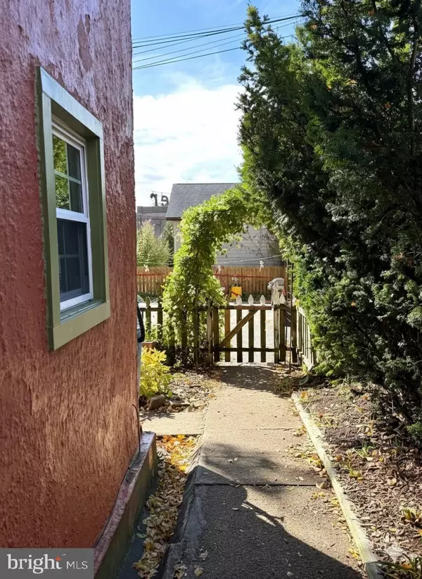 Baltimore, MD 21211,702 PURITAN ST