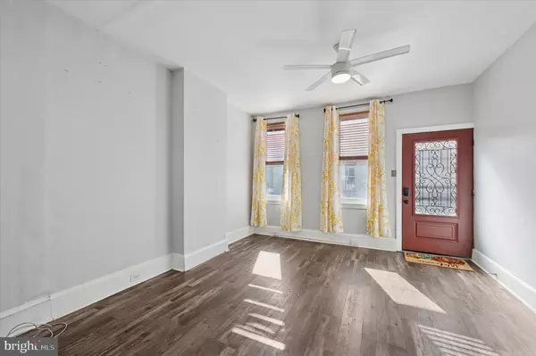 Philadelphia, PA 19140,1039 W RUSSELL ST