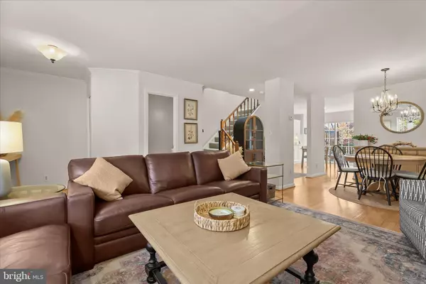 Lutherville Timonium, MD 21093,528 KINSALE RD