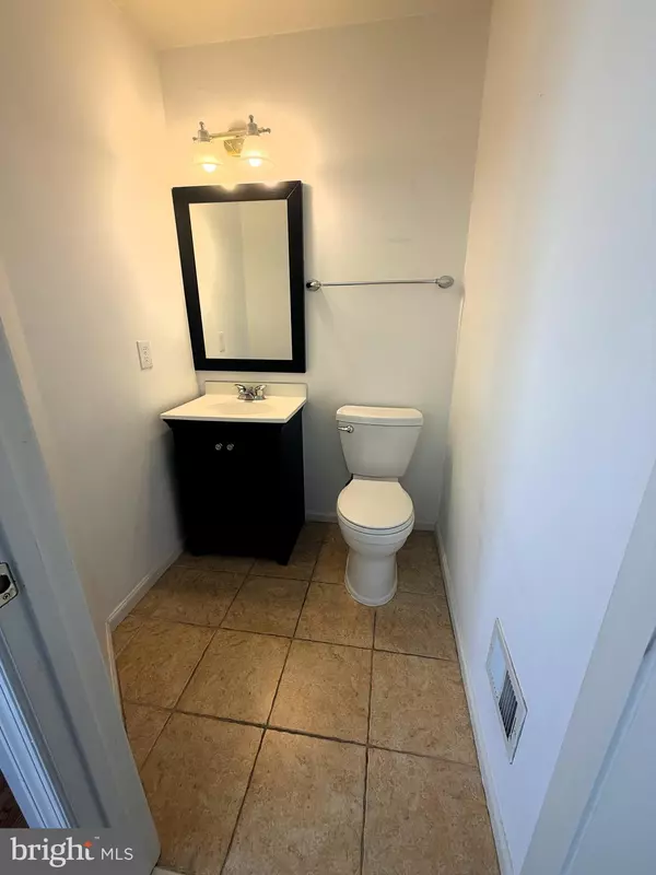 Elkridge, MD 21075,7088 MAIDEN POINT PL #25