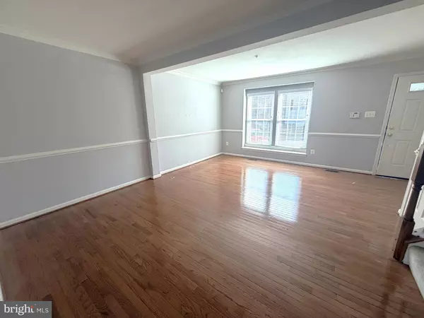 Elkridge, MD 21075,7088 MAIDEN POINT PL #25