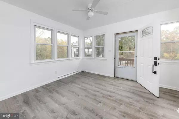 Alloway, NJ 08001,40-42 SPILLWAY DR