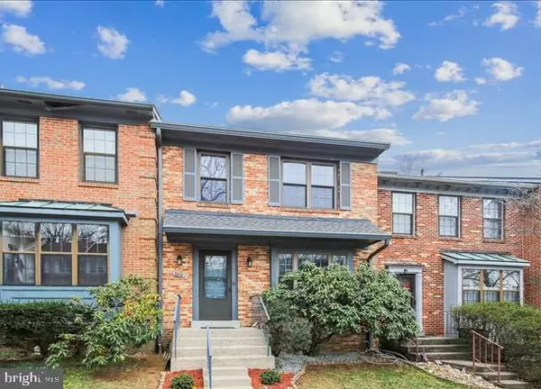 3970 BURNING BUSH CT, Fairfax, VA 22033