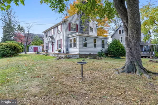 Glenolden, PA 19036,18 W GRAYS AVE