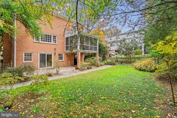 Kensington, MD 20895,3404 KENT ST