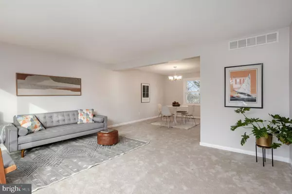 Cockeysville, MD 21030,10509 LONGBRANCH RD