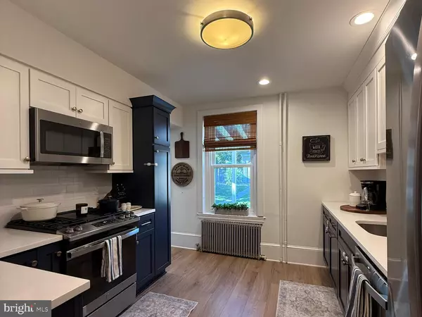 Conshohocken, PA 19428,810 E ELM ST