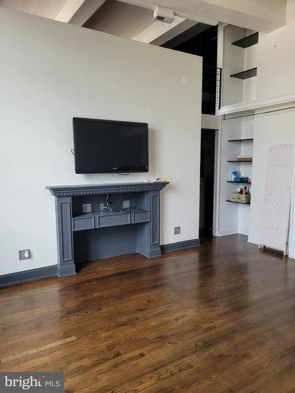 Philadelphia, PA 19147,849 S 7TH STREET #3B