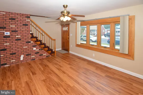 Hamilton, NJ 08610,949 SCHILLER AVE