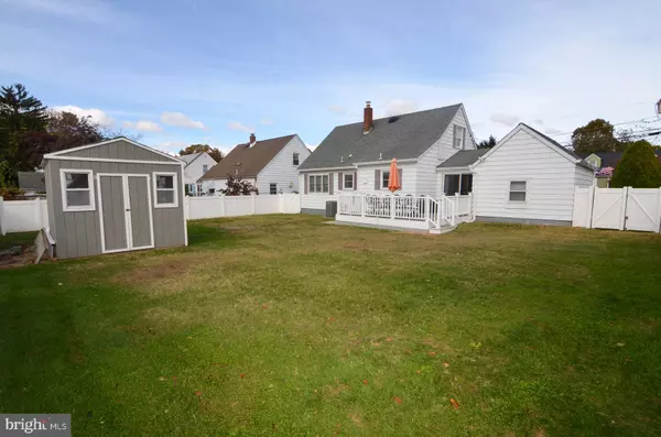 Hamilton, NJ 08610,949 SCHILLER AVE