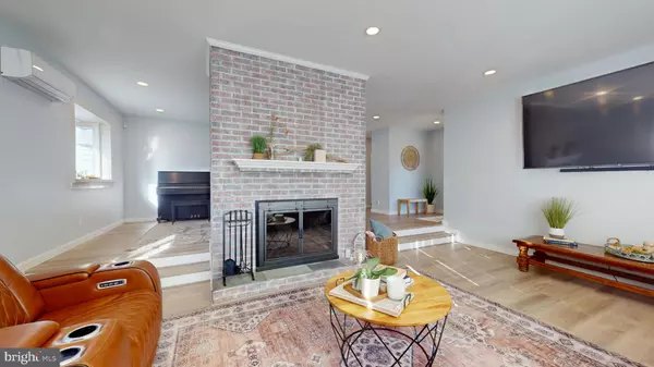 Cherry Hill, NJ 08034,316 N WOODSTOCK DR