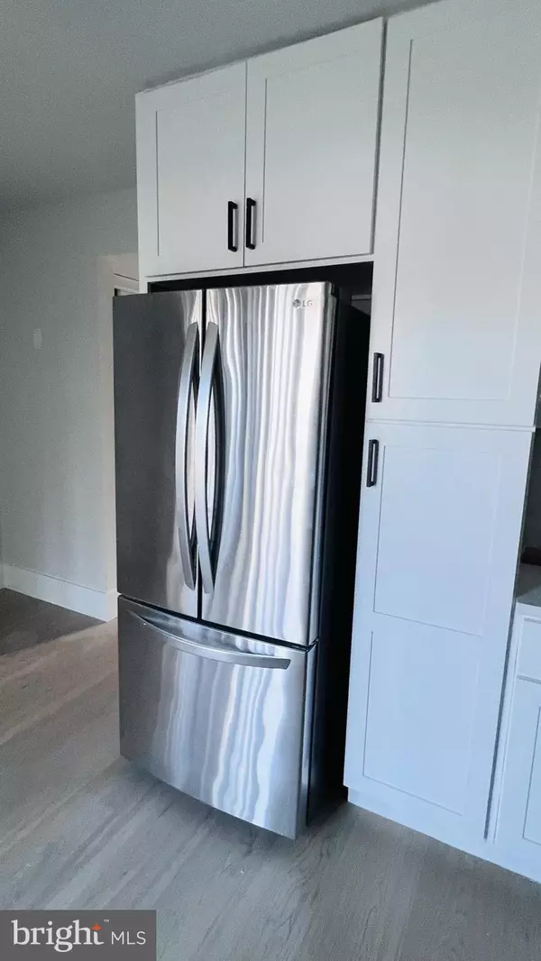 Herndon, VA 20170,2218 JENSEN PL