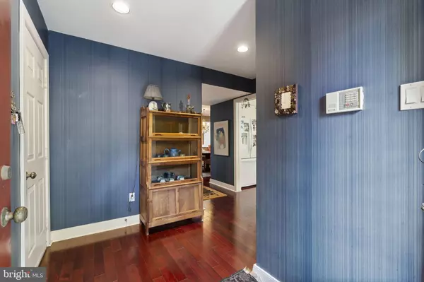 Wayne, PA 19087,5 GREYTHORNE WOODS CIR