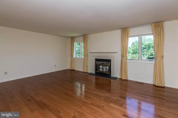 West Chester, PA 19380,699 INVERNESS DR #699