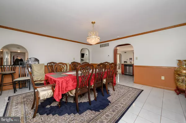 Monmouth Junction, NJ 08852,4 DRINKING BROOK RD