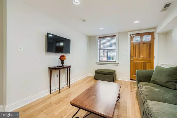 Baltimore, MD 21224,2433 FLEET ST