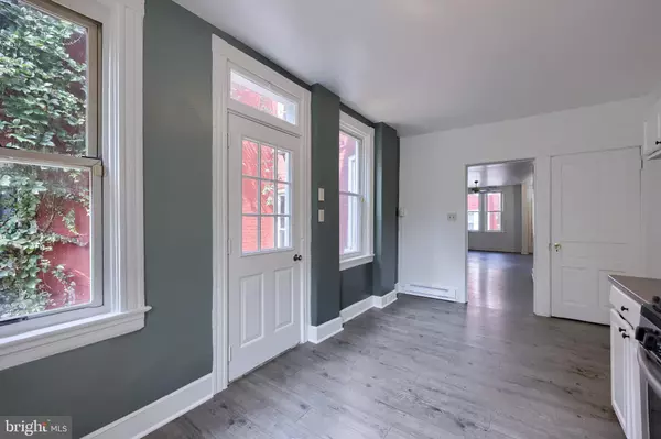 Lancaster, PA 17603,464 LAFAYETTE ST