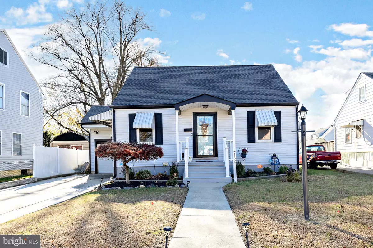 Westville, NJ 08093,132 OAK AVE